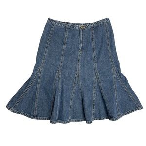New York & Company Denim Flare Skirt Mid Rise Knee Length Blue Jean Size 4 Small